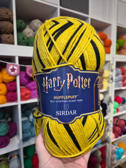 Sirdar Magical House Self-Striping Scarf Yarn – 300g Chunky