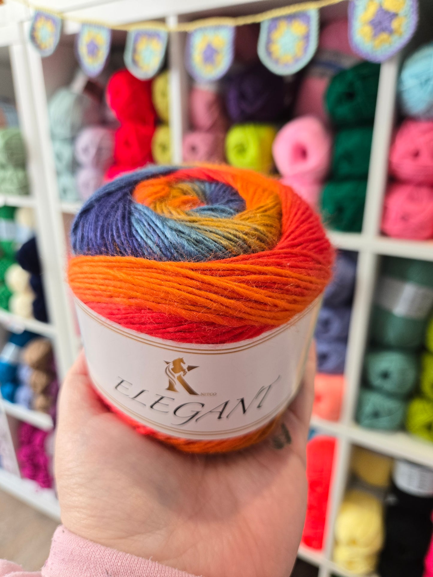 Knitco Elegant DK 150g Yarn Cake