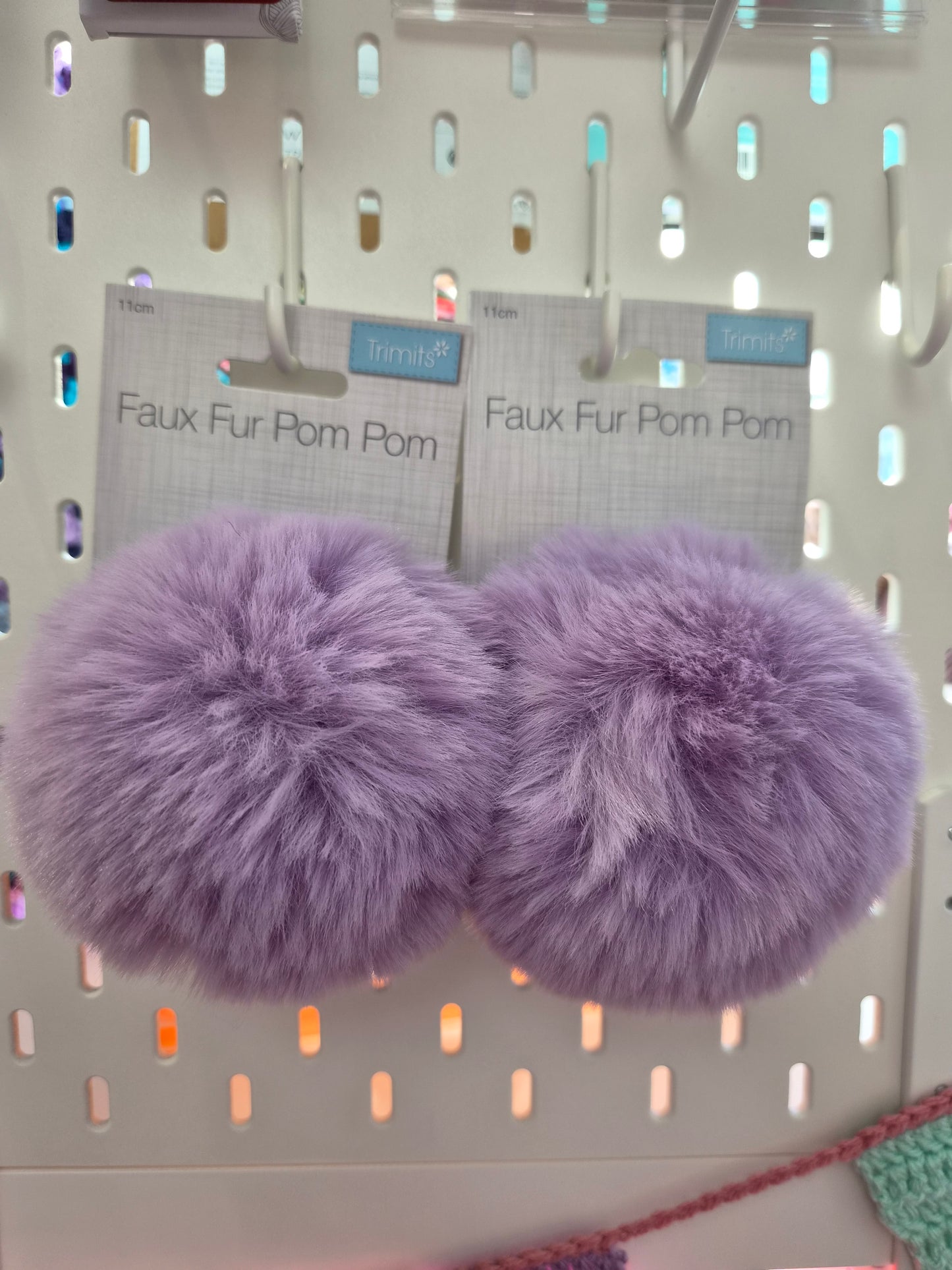 Trimits 11cm Faux Fur Pom Poms – Large Pom Poms for Hats, Scarves & Crafts