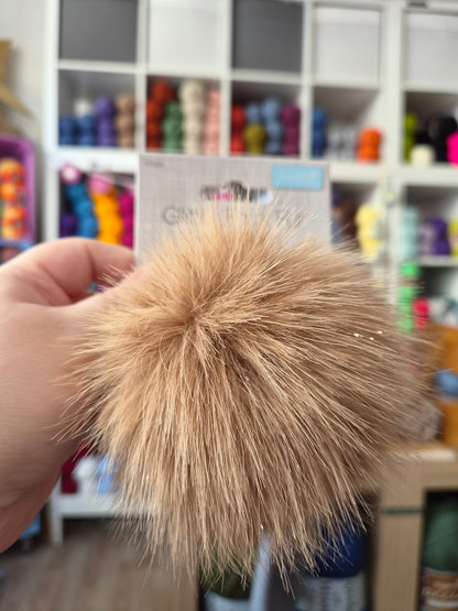 Trimits 11cm Faux Fur Pom Poms – Large Pom Poms for Hats, Scarves & Crafts