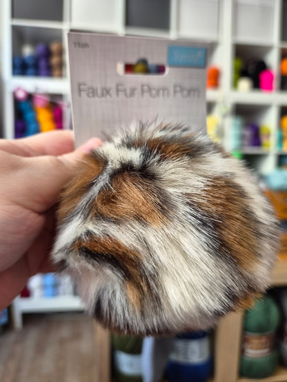 Trimits 11cm Faux Fur Pom Poms – Large Pom Poms for Hats, Scarves & Crafts