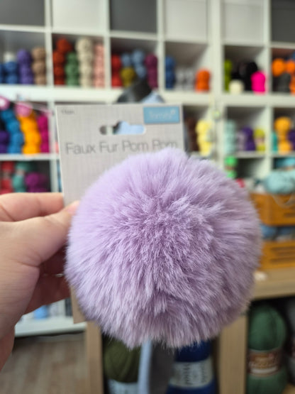 Trimits 11cm Faux Fur Pom Poms – Large Pom Poms for Hats, Scarves & Crafts