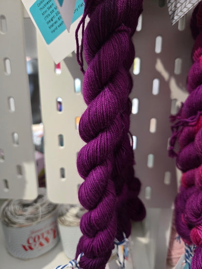 Fox & Squirrel Hand-Dyed Superwash Merino Mini Skein 20g