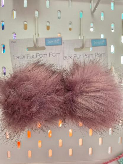 Trimits 11cm Faux Fur Pom Poms – Large Pom Poms for Hats, Scarves & Crafts