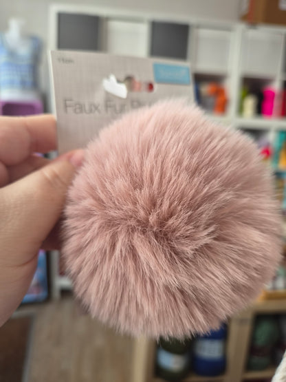 Trimits 11cm Faux Fur Pom Poms – Large Pom Poms for Hats, Scarves & Crafts